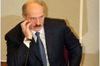 Лукашенко рятуватиме банки кредитами без застави 