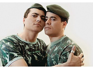 У США геям і лесбіянкам дозволили служити в армії