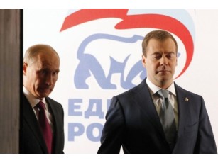 Майбутній прем’єр-міністр Медведєв віддав президентство в руки Путіна