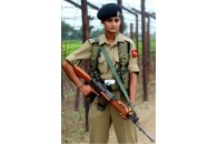 Вперше в історії Індії жінка стала солдатом