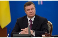 Янукович дозволив перукарям і швачкам працювати в житлових будинках