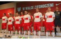 Збірна Польщі представила форму на Євро-2012