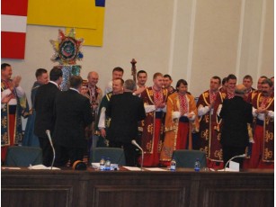 Депутатів Волинської облради привітав Державний академічний народний хор