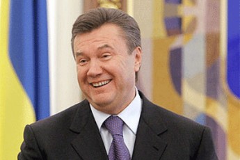 Янукович оприлюднив декларацію про доходи, забувши про Межигір'я