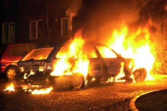 У Луцьку чергова автопожежа: авто підприємця Сергія Були спалахнуло на світанку