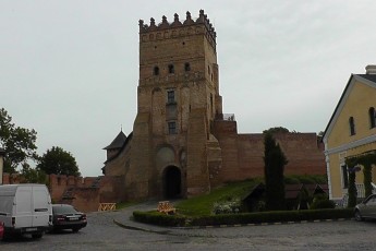 Луцький замок «підмазали», аби не лякати туристів?