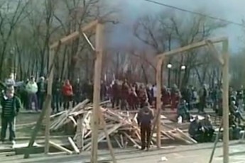 У Луганську сепаратисти будують шибениці для «бандерівців»