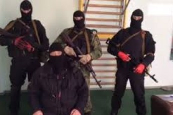 Дружина  луганського сепаратиста просила чоловіка скласти зброю і не бути «гарматним» м'ясом