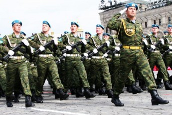 Який парад потрібен Україні на День Незалежності ВІДЕО