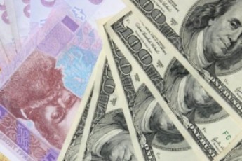 Курс долара в Україні досяг історичного максимуму