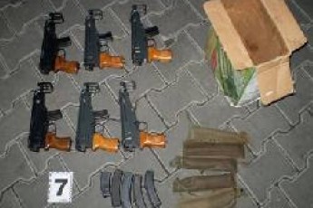 СБУшники на Волині вилучили 10 бойових пістолетів-кулеметів