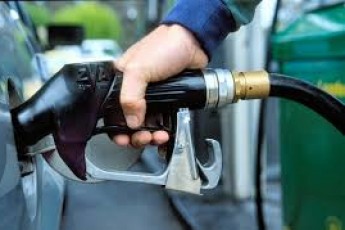 Антимонопольний комітет назвав реальну вартість бензину ВІДЕО