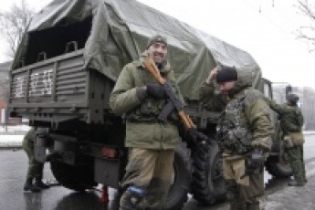 Найзапекліші бої - біля Дебальцевого та Вуглегірська: бойовики стягують танки