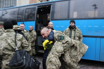 Військовослужбовці 128-ої бригади повернулися зі Сходу на рідну Волинь ФОТО