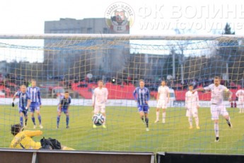 «Волинь» виграла у «Динамо» перший тайм, але тричі пропустила у другому 1:3