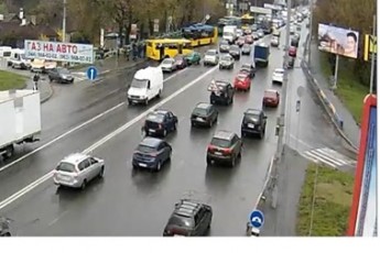 Масштабна ДТП у Києві: зіткнулися чотири авто та маршрутка ВІДЕО
