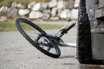 У Луцьку водій вантажівки збив велосипедиста