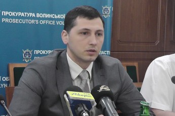 Волинська прокуратура заявила, що міліція правомірно кидала гранати в мітингарів під час штурму УМВС