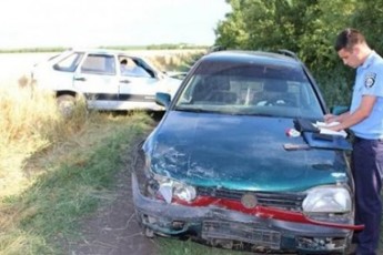 Авто Нацгвардії протаранили на кордоні з Придністров'ям ФОТО