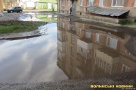 У Луцьку ремонтують двори через «політичну вибірковість»