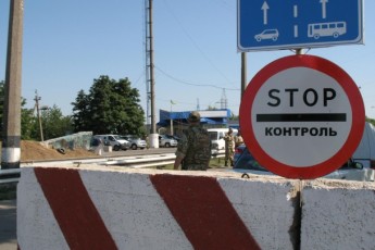 На Донеччині прикордонники затримали «КамАЗ» з боєприпасами і кадровим військовим РФ