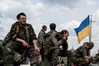 Терористи накрили вогнем Мар'їнку, серед українських бійців є постраждалі