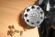 На спортмайданчику в Ковелі підліток влаштував стрілянину з револьвера