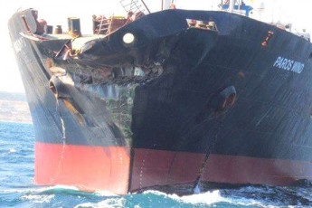 У Чорному морі зіткнувся український танкер і балкер ФОТО