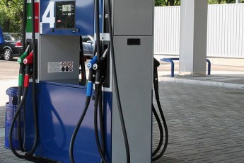 Експерт: газ, який продають на українських АЗС, не призначений для автівок