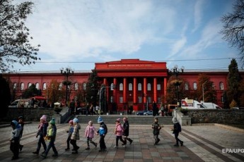 Українських студентів та школярів тестуватимуть по-новому
