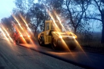 Як ремонтують одну з найбільш «вбитих» доріг країни Луцьк-Львів. ФОТО