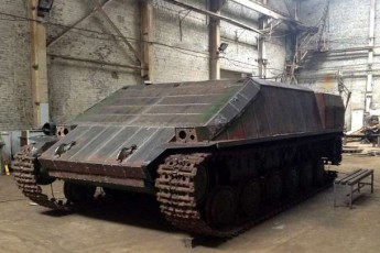 У Києві презентували перший міський танк «Азовець». ВІДЕО