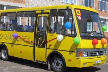 Волинська влада планує придбати 55 шкільних автобусів