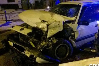 Нічна ДТП в Луцьку: автівку «розірвало» на шматки. ФОТО