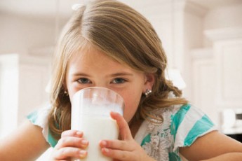 Луцькі освітяни відмінили скандальний тендер на закупівлю молока