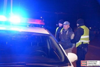 У Луцьку п’яний дебошир побив патрульного поліцейського. ФОТО