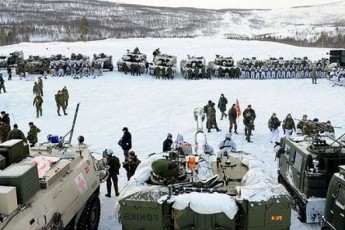 Росія раптово привела в повну боєготовність війська на кордоні з Україною
