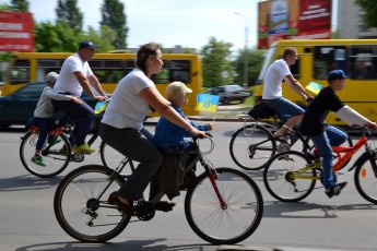 Як у Луцьку велосипедисти порушують ПДР