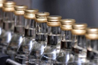 Горілка від 80 гривень - в Україні підняли ціни на алкоголь