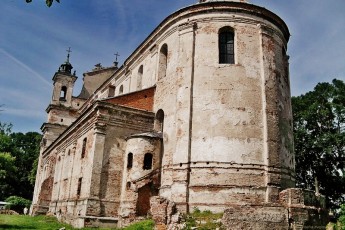 Чи можлива реставрація замку Радзивілів в Олиці? ВІДЕО