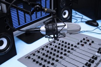 Нацрада оштрафувала 15 радіостанцій за порушення мовних квот