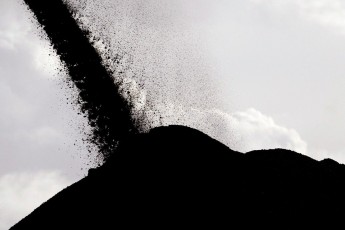 Вугілля з окупованого Донбасу активно продається на міжнародних ринках