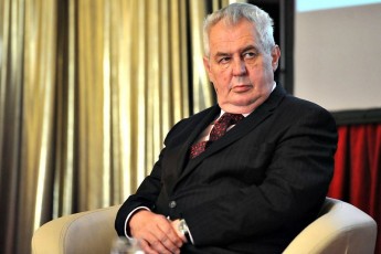 Президент Чехії пропонує узаконити анексію Криму заплативши Україні