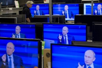 «Для нас повалення Порошенка - це погано», - російські ЗМІ