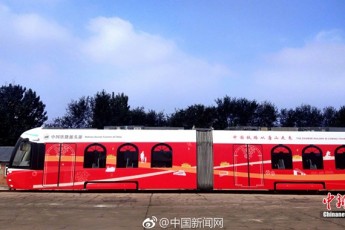 У Китаї з’явився перший у світі трамвай на водні