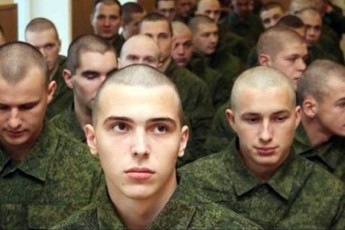 Вночі у Львові військові влаштували облаву на студентів