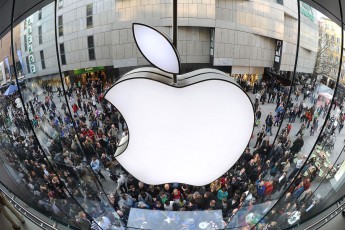 Капіталізація  компанії  Apple перевищила 900 мільярдів доларів