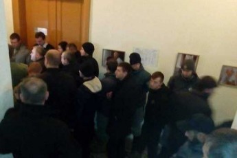 Активісти заблокували мерію Львова та вимагали відставки Садового