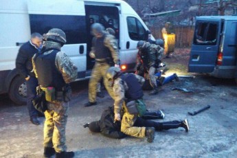 СБУ затримала банду фейкових поліцейських у Запоріжжі