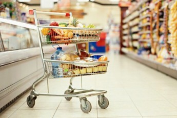 Які продукти небезпечно купувати у супермаркеті